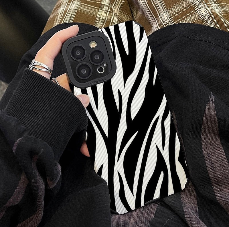 Luxus Ultra-Dünne Schwarz-Weiße Zebrastreifen iPhone-Hülle | MagSafe Case mit Kameraschutzabdeckung für Apple iPhone 17/17 Air, 16/16e, 15, 14, 13 Pro Max Plus Cover | Panzertasche, stoßfeste Handyhülle | Silikon-Softcover-Schutzhülle