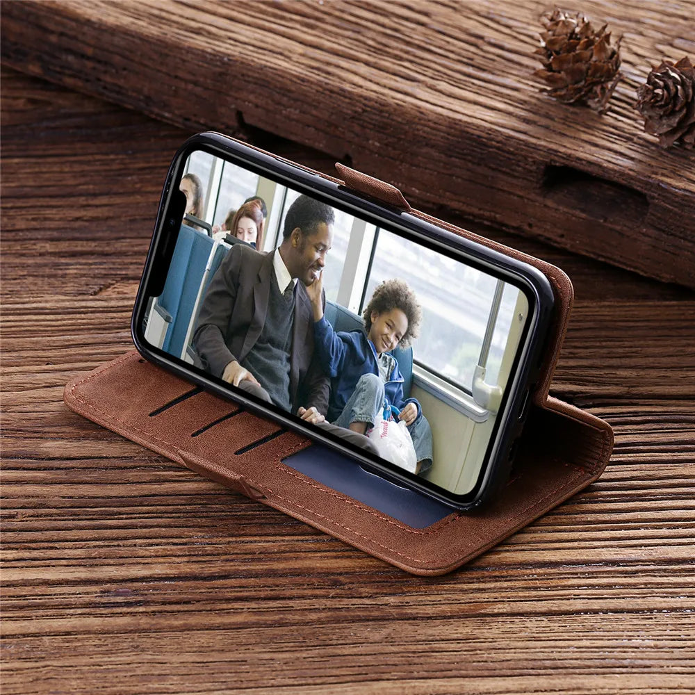 Hochwertiges Leder Flip Cover Geldbörse mit Magnetverschluss und SIM-Kartenfach iPhone Hülle | MagSafe Case, Rundumschutz und Kameralinsenschutzabdeckung für Apple iPhone 16/16e/15/14/13/12 Pro Max Plus Mini | Panzer Handyhülle, Premium Wallet Schutzhülle