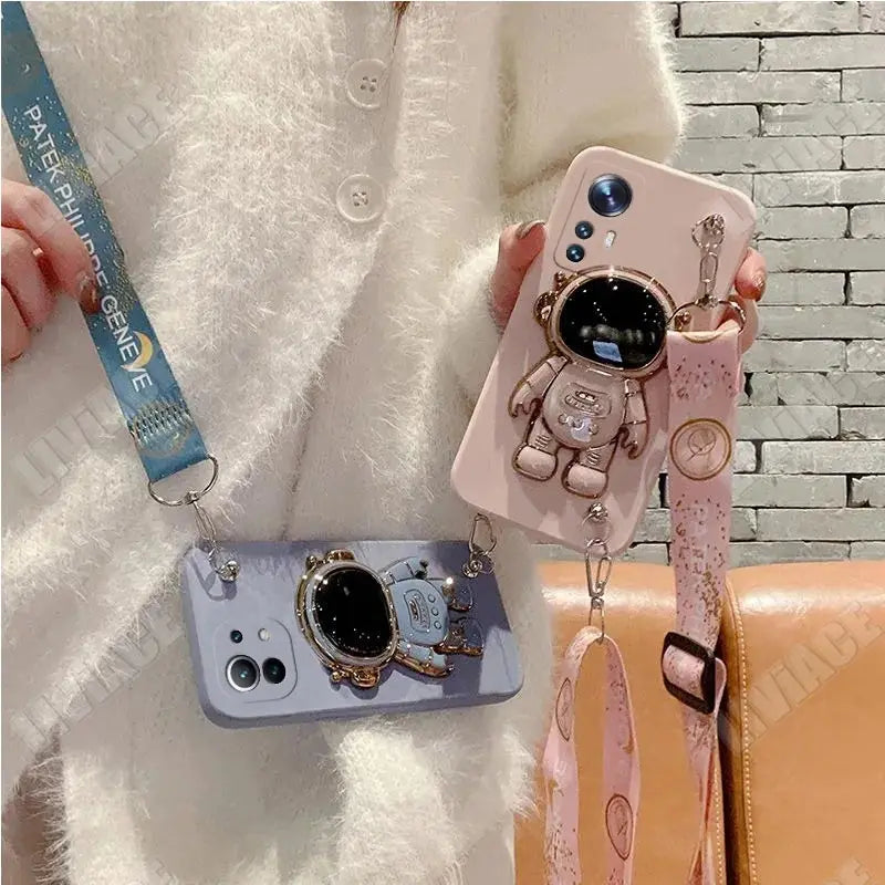 Luxus Crossbody-Lanyard Astronauten-Telefonhalterung und Ständer iPhone Hülle | MagSafe Case mit Rundumschutz und Kameralinsenschutzabdeckung für Apple iPhone 17/17 Air, 16/16e, 15, 14, 13 Pro Max Plus Cover | Panzertasche Handyhülle | Premium Schutzhülle