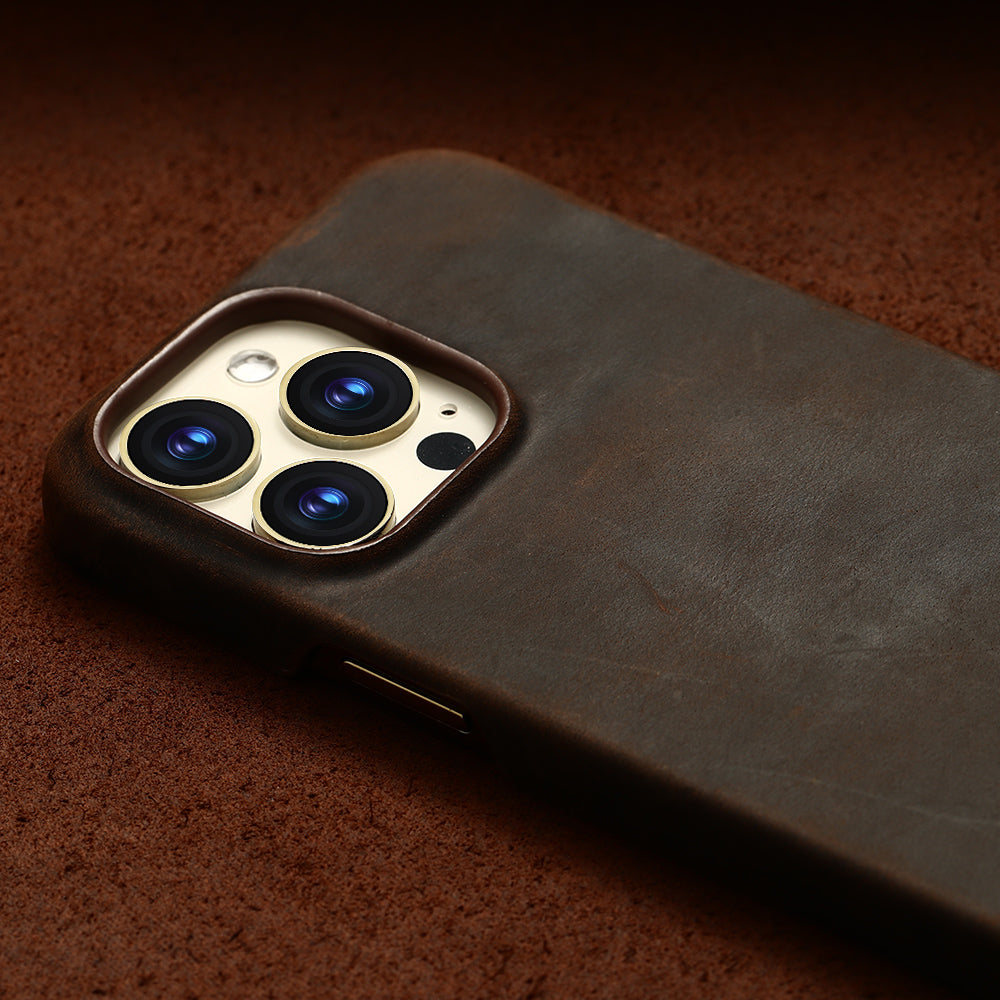 Hochwertige Echtleder iPhone-Hülle mit Trageriemen und Schutzetui | MagSafe-Case mit Rundumschutz & Kameralinsenschutz für Apple iPhone 17/17 Air, 16/16e, 15, 14, 13 Pro Max Plus Cover | Stoßfeste Handyhülle mit Panzertasche & Stoßstangenabdeckung