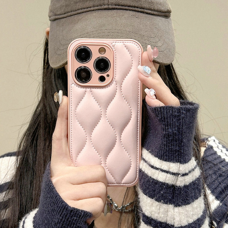 Hochwertige Leder Luxus iPhone Hülle mit 3D gewellter Textur | MagSafe-kompatible Schutzhülle mit Rundumschutz und Kameralinsenschutz Case für Apple iPhone 16/16e, 15, 14, 13, 12 Pro Max, Pro, Plus & Mini | Cover, Panzertasche und Stoßstangenabdeckung