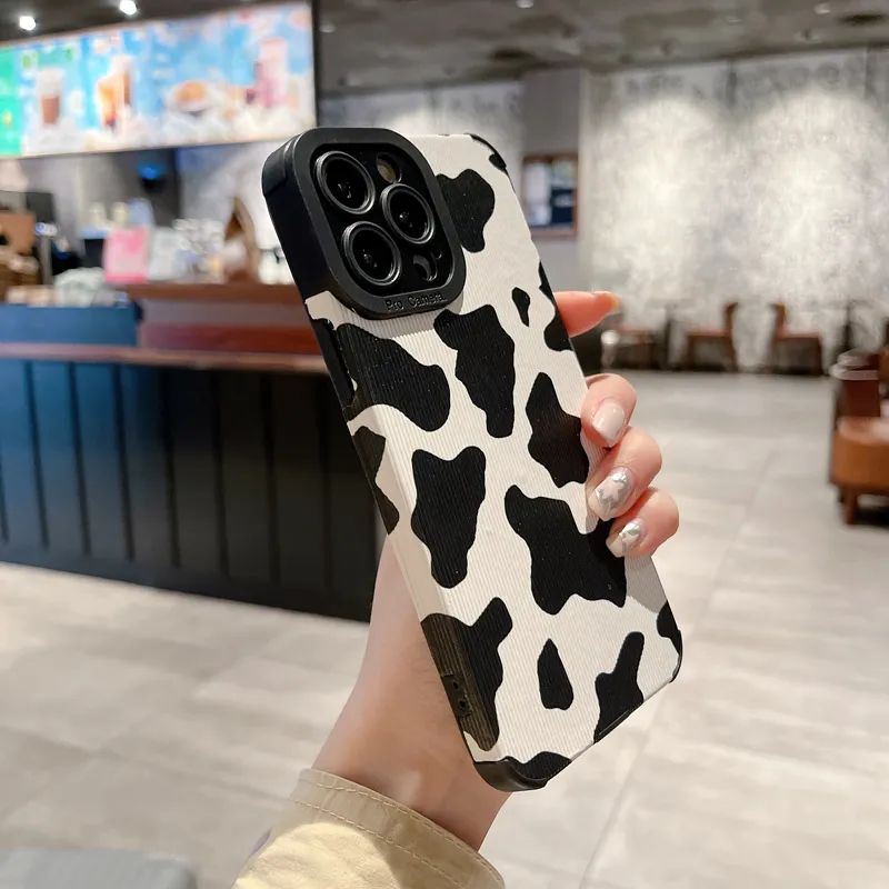 Luxus Ultra-Dünne Schwarz-Weiße Zebrastreifen iPhone-Hülle | MagSafe Case mit Kameraschutzabdeckung für Apple iPhone 17/17 Air, 16/16e, 15, 14, 13 Pro Max Plus Cover | Panzertasche, stoßfeste Handyhülle | Silikon-Softcover-Schutzhülle