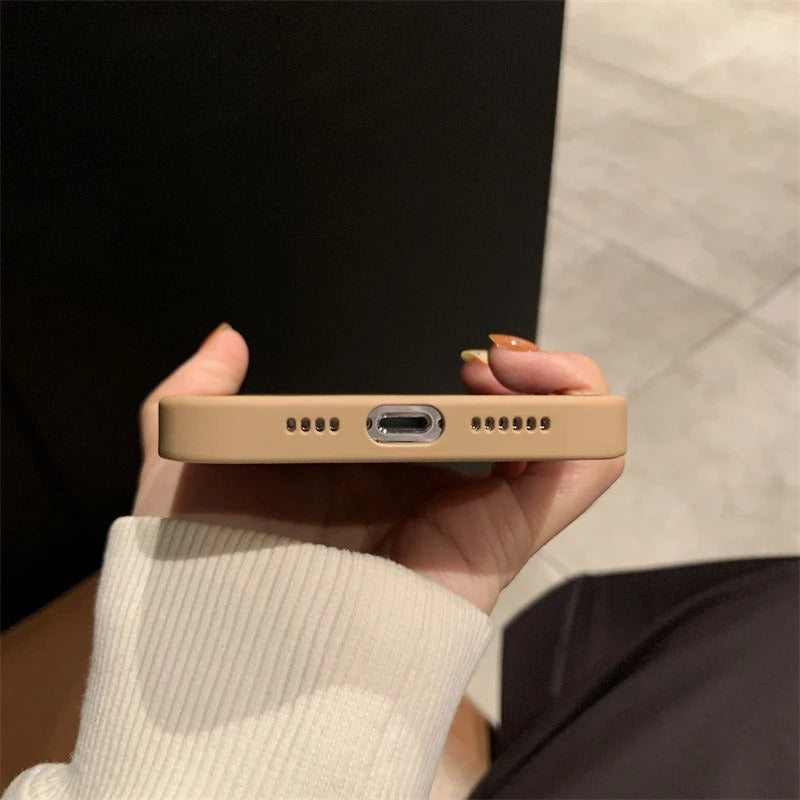 Personalisierte Luxus Leder iPhone Hülle für Apple iPhone 16/16e, 15, 14, 13, 12 Pro Max, Pro, Plus & Mini | Name, Initialen, Symbolen & Zahlen | Individuelles Case mit Gravur | MagSafe kompatibles Cover mit Kameraschutz & Echtleder