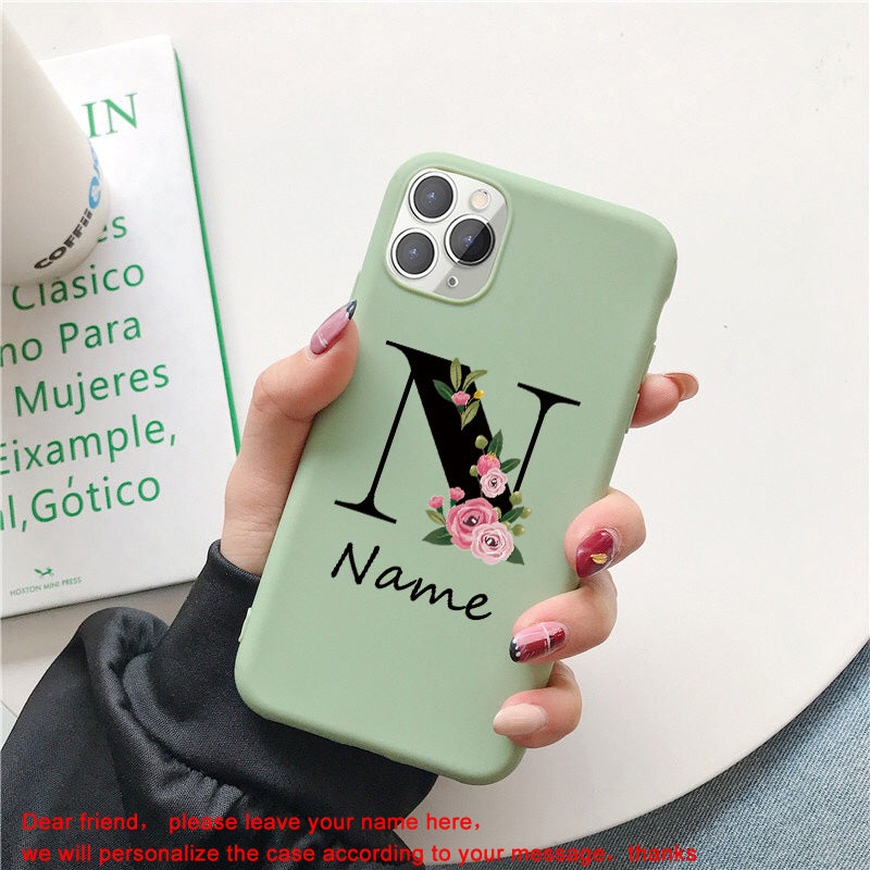 Personalisierte Luxus iPhone Hülle für Apple iPhone 16/16e, 15, 14, 13, 12 Pro Max, Pro, Plus & Mini Cover | Individueller Name & Initialen mit elegantem Blumen-Design | MagSafe kompatibel | Premium Kameraschutz | Gehärtetes Glas | Stilvolle Schutzhülle